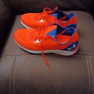 Under Armour Hovr Sonic 5 size 10.5